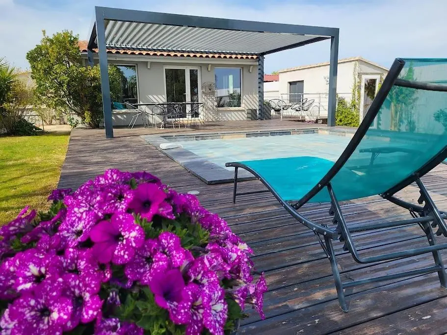 Maison Climatisee Avec Piscine Entre Alpilles Et Camargue Arles 0*,