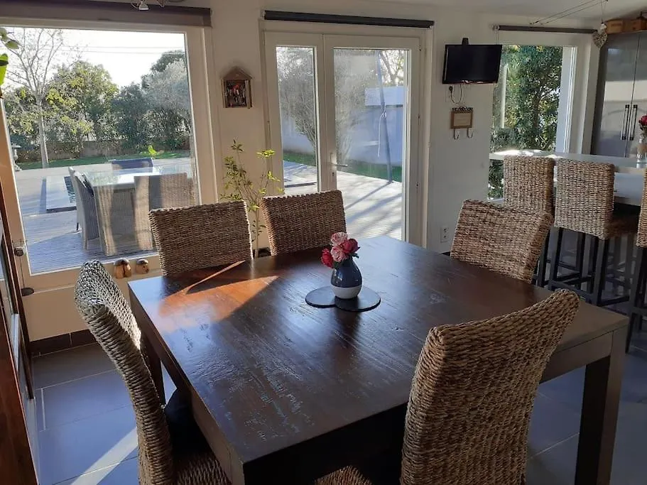Holiday home Maison Climatisee Avec Piscine Entre Alpilles Et Camargue Arles France